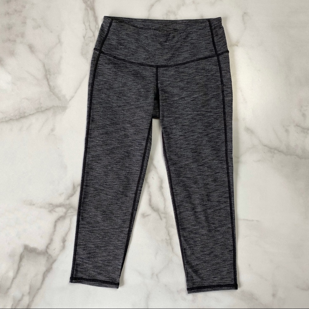 Athleta Heather Grey Cropped Leggings